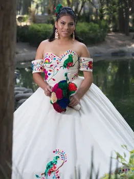 Fabulos Alb 3D Flori Rochie de Minge Mexican Quinceanera Prom Rochii Broderie Rochie Sweet 16 Vestidos De 15 Anos