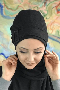 Yeni Moda 2021 Hijab Kadın Müslüman Başörtüsü Islami Kıyafet Eşarp Fular Os Mavi Beyaz Yeșil Sarı Siyah Renkli Tokalı Bere Şal