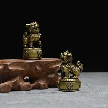 Cupru antic 1 pereche Lei Miniaturi, Figurine de Bronz Feng Shui Leu Statuie Decor Acasă Accesorii Alama Recepție Animale Ornamente