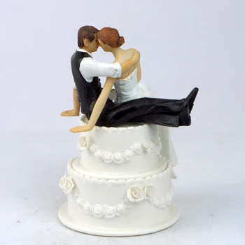 Romantic, Dulce Îmbrățișare Cuplu Tortul de Nunta Figurine de Tort de Nunta Decoratiuni Amuzante Toppers Tort OH014