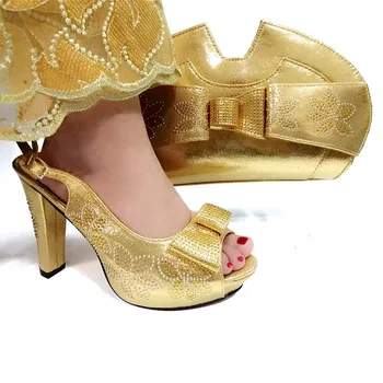 Culoarea piersicii Nigeria Femei Pantofi Și Sac de Potrivire Set la Modă din Piele PU Doamnelor Tocuri Sandale Si Geanta Set Pentru Petrecere