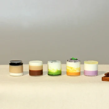 1/12 casă de Păpuși în Miniatură Accesorii Mini Sticla Tort Tiramisu Model de Simulare Desert Jucării pentru Papusa Casa Decor