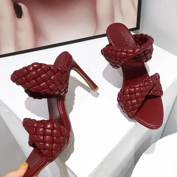 2020 Din Piele Împletite Papuci Cu Toc Femei Sandale Brand De Moda Diapozitive Doamnelor Pantofi De Partid Femeie Catâri Sexy Toc Papuci De Casă