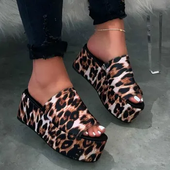În 2020, Noi Femeile Platforma Papuci De Vara Noi Sexy Pene Pantofi Leopard De Imprimare Gros Oled De Mari Dimensiuni 41 42 Pantofi De Femeie Diapozitive