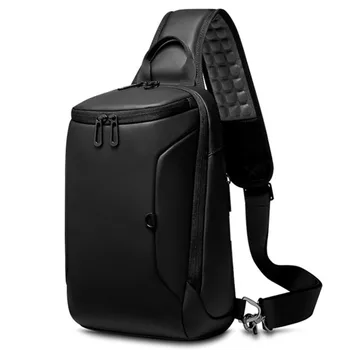 2019 vânzare fierbinte de încărcare USB Tableta piept geanta messenger popular om mic barbati sport impermeabil personalizat umăr crucea corpul saci sling