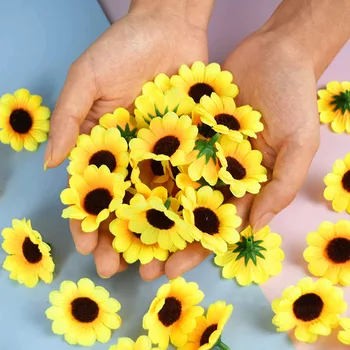 100buc 4.5 cm Mini Floarea soarelui Matase Flori Artificiale Capete de Flori Daisy pentru Petrecerea de Nunta Decor Acasă DIY Scrapbooking Coroană de flori