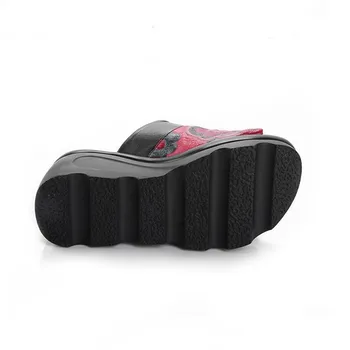 2020 Vara din Piele Pantofi pentru Femeie Pantofi Noi sandale Clasice de Flori Femei Sandale Papuci de casă Pene Platforma Sandale de Moda