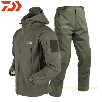 Daiwa 2021 S-4XL Soft Shell Pescuit de Iarna Costume pentru Bărbați Pantaloni Tactice Vânt Impermeabil în aer liber, Jachete Barbati Gluga Haina+Pantalon