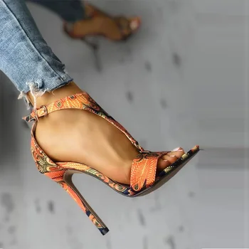 Pantofi noi Femeie Tocuri inalte Pompe de Sandale de Moda Summer Party Sexy Tocuri Subtiri Femei Catarama Curelei Peep Toe Pantofi pentru Femei 2021