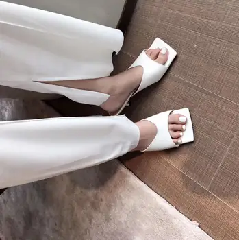 Femei De Moda Sandale Diapozitive Pătrat Mic Deget De La Picior Tocuri Subtiri Papuci De Alunecare Pe Moda Catâri Pantofi De Culoare Solidă Petrecere Papuci De Confort