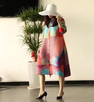 FIERBINTE de VÂNZARE Miyake moda guler de turn-down trei sferturi pieptul singur print canadiană ÎN STOC
