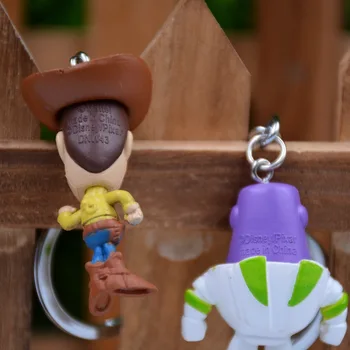 FUNKO POP 4buc/Set Desene animate Breloc Toy Story WOODY, BUZZ LIGHTYEAR Străin de Vinil figurina de Colectie Model de Jucării pentru Copii