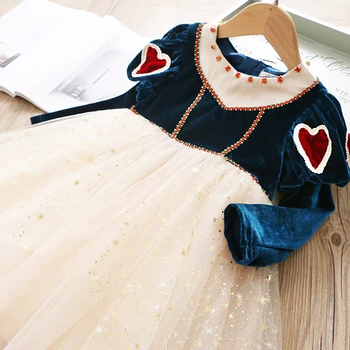 MUABABY Snow White Dress Pentru Fete Superba de Catifea cu Paiete, Petrecere de Halloween Costume Copii Etapă Perfomance Tinutele Cadou de Ziua de nastere
